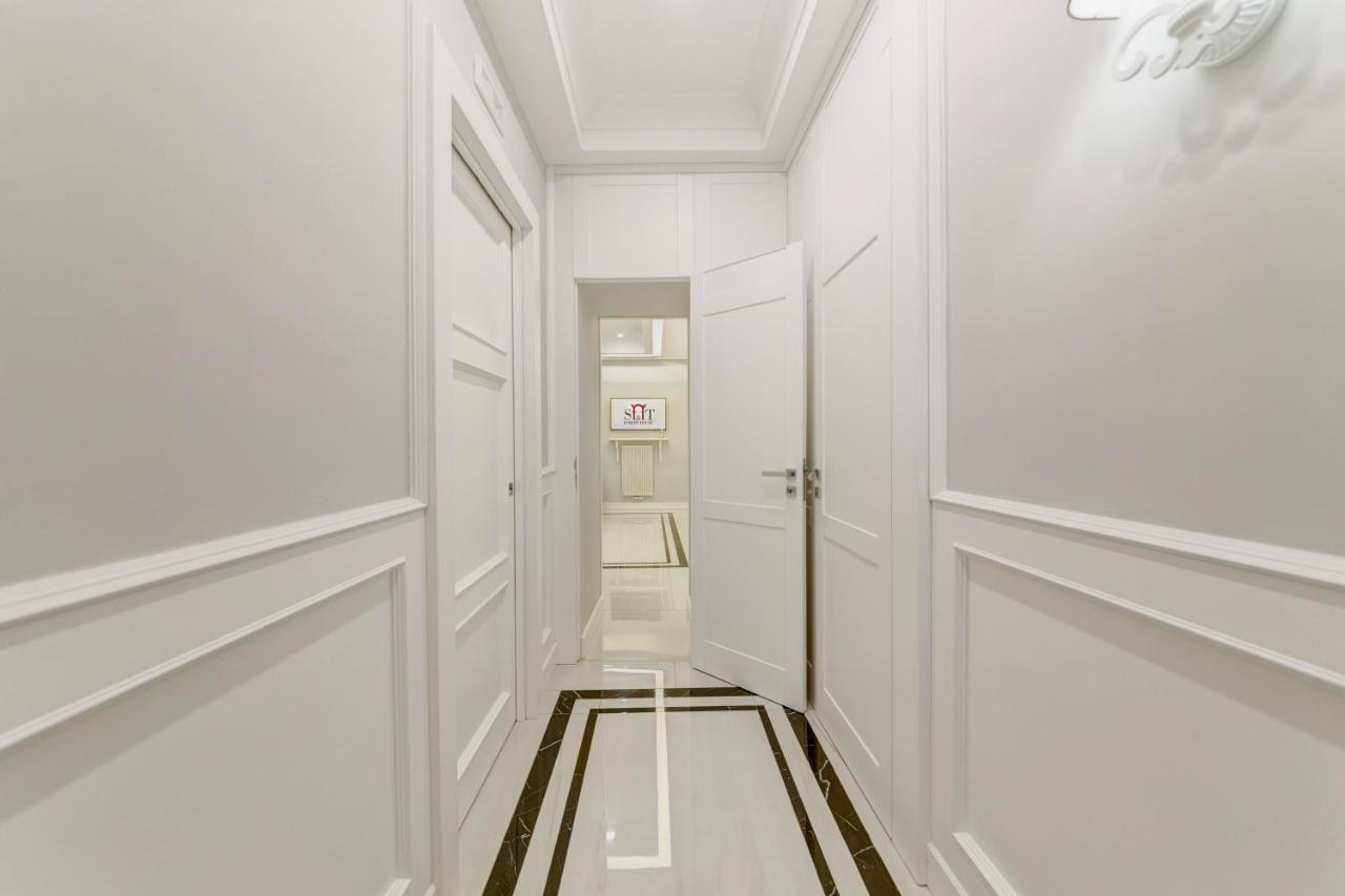 Apartamento S&T Luxury House In Plebiscito Square Nápoles Exterior foto