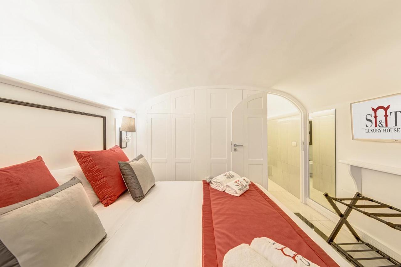 Apartamento S&T Luxury House In Plebiscito Square Nápoles Exterior foto